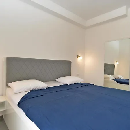 Apartment Fuer 2 Personen Ca 32 Qm In Banjole, Istrien Istrische Riviera